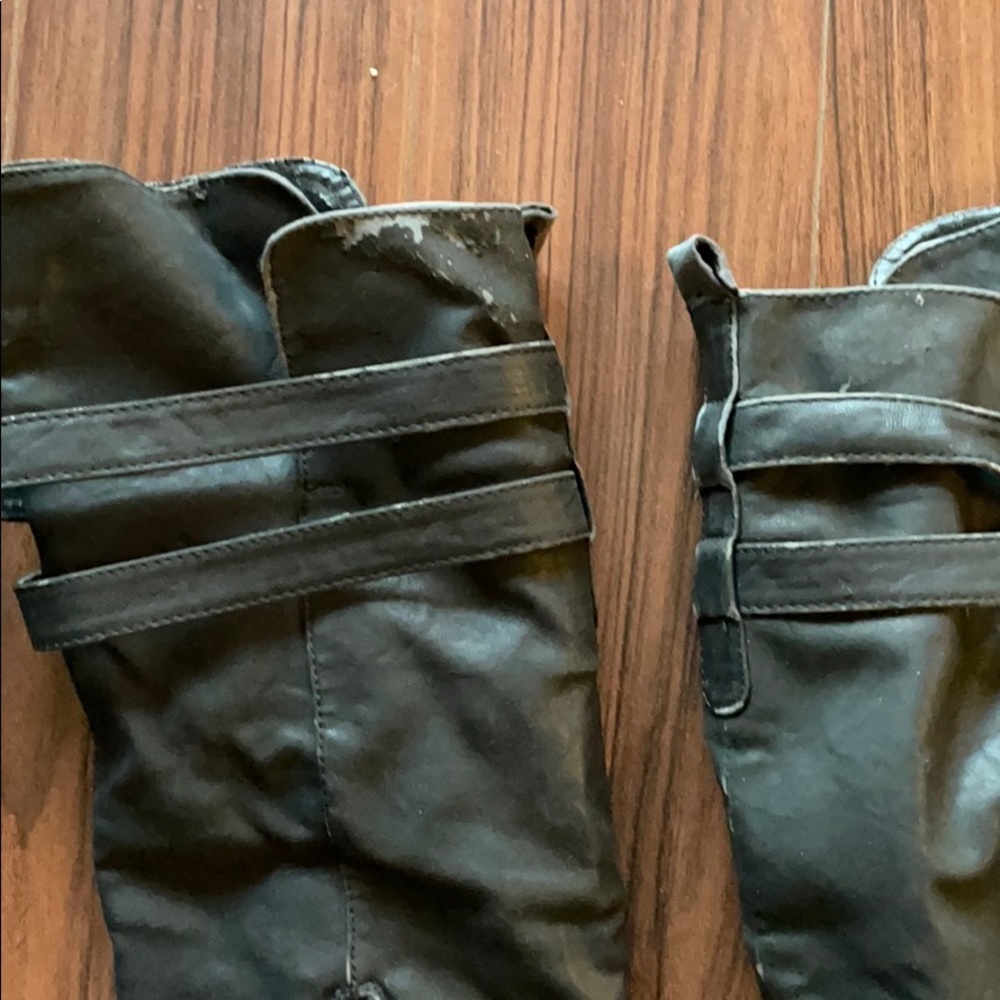 Flat Distressed Boots w/ Buckles - Picture 7 of 14